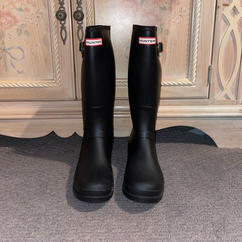 Black hunter rain boots
